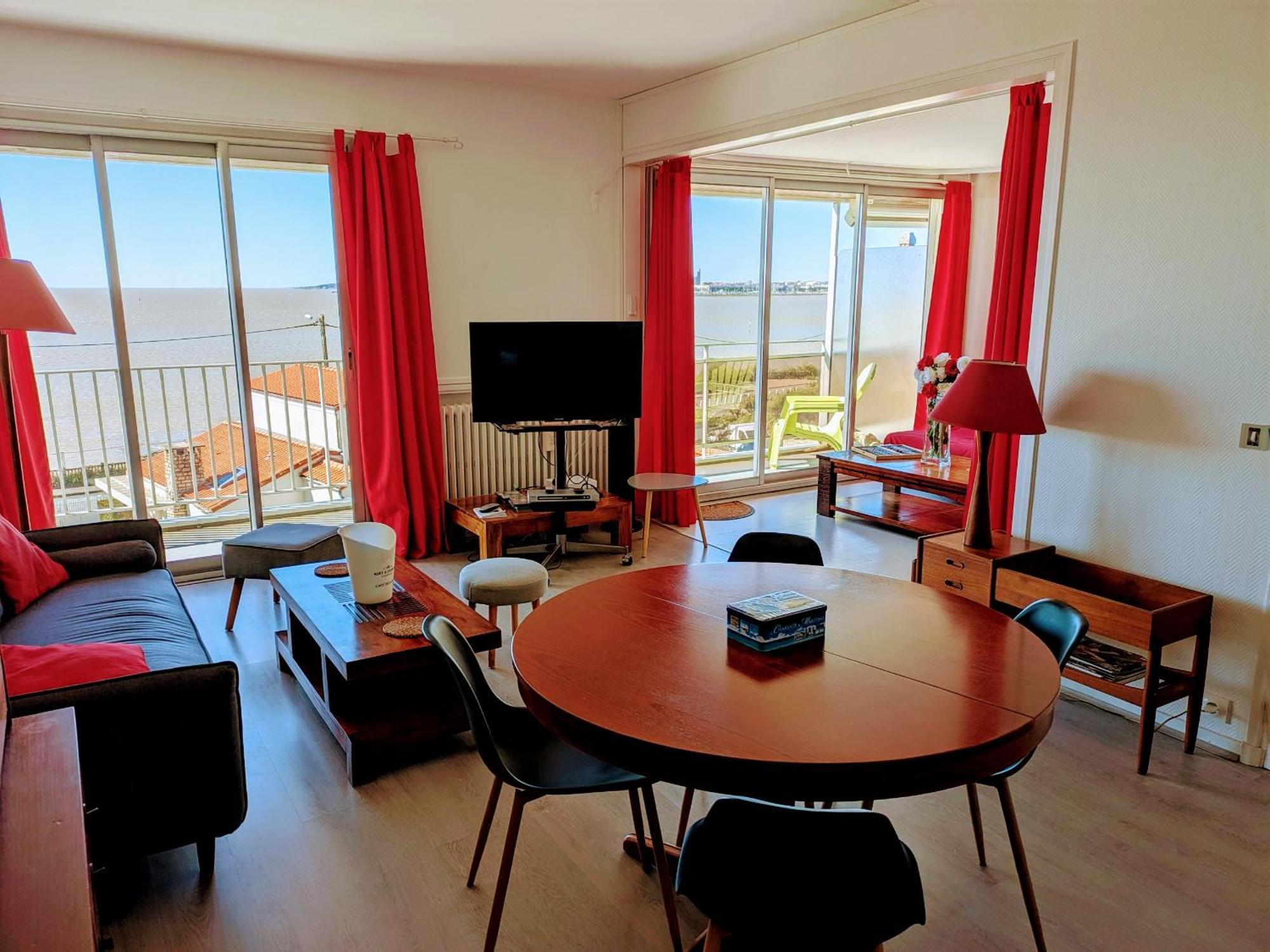 Appartement Vue Mer 180Deg Saint-Georges-de-Didonne Exterior foto